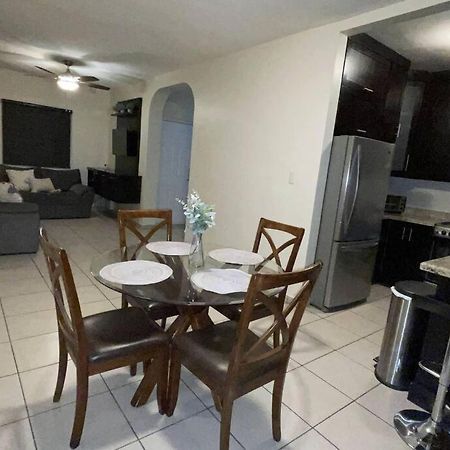 הוילה Nogales  Casa Eliseos, A 5 Minutos De La Linea Fronteriza מראה חיצוני תמונה