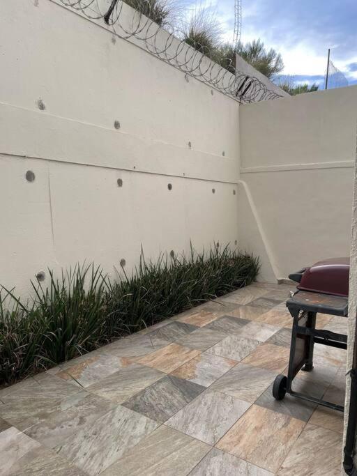 הוילה Nogales  Casa Eliseos, A 5 Minutos De La Linea Fronteriza מראה חיצוני תמונה