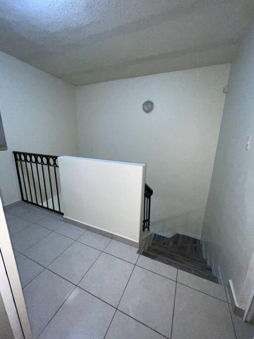 הוילה Nogales  Casa Eliseos, A 5 Minutos De La Linea Fronteriza מראה חיצוני תמונה